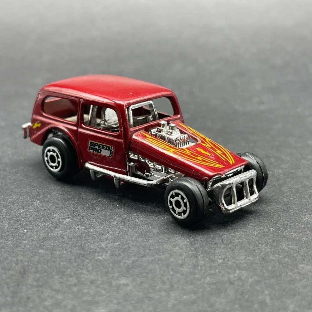 Zee Toys 1935 '35 Chevy‎ Modified Dirt Track Race Car Red Graphics Diecast 1/64
